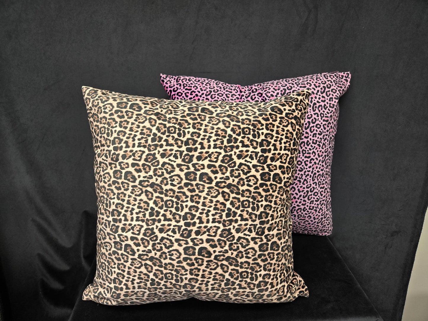 Leopard Plush Velvet β Stylish Animal Print Decorative Throw Pillow for Sofa, Bed, or Couch